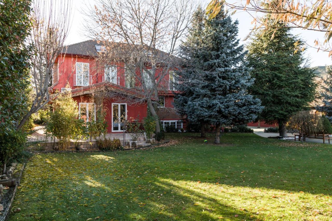 B&B Concha Becerril de la Sierra Dış mekan fotoğraf