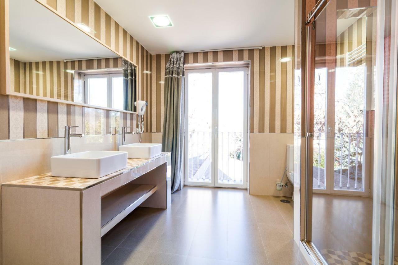 B&B Concha Becerril de la Sierra Dış mekan fotoğraf