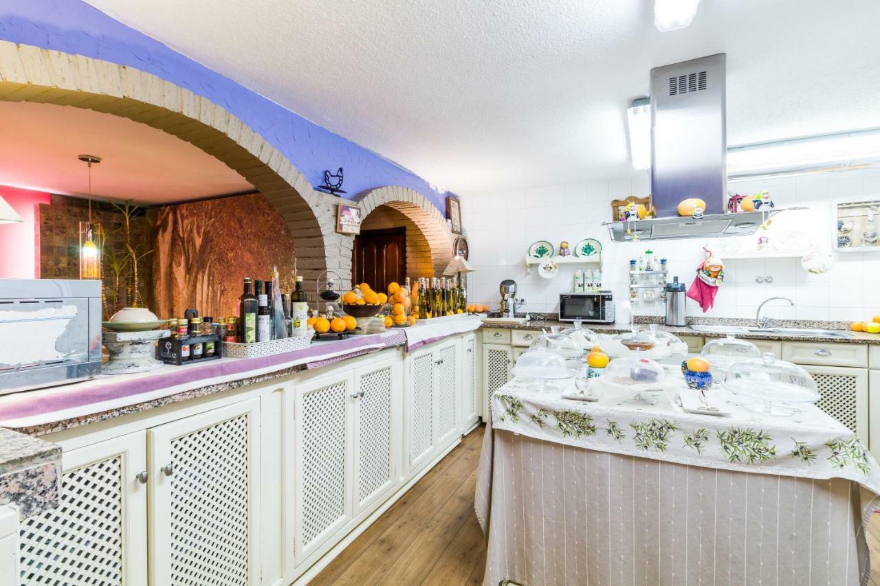B&B Concha Becerril de la Sierra Dış mekan fotoğraf
